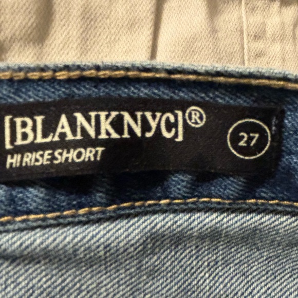 Blank NYC Light Wash Distressed Jean Shorts High Rise Blue Size 27 NWT - Picture 4 of 9